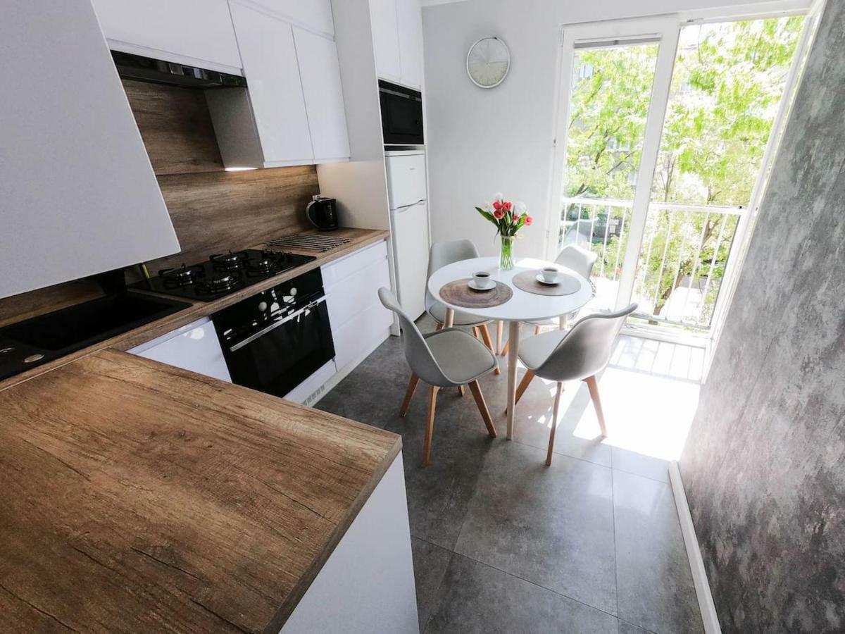 New Apartment - 300 M Town Hall - 3 Rooms - 7 People Breslávia Exterior foto