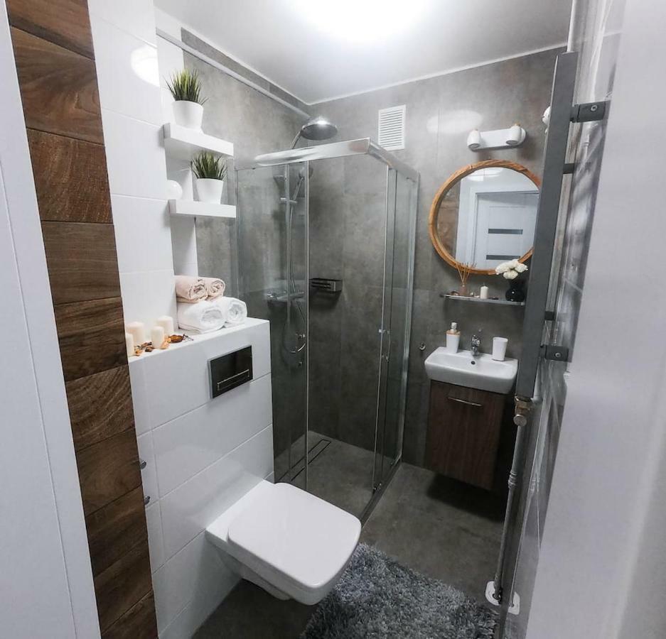New Apartment - 300 M Town Hall - 3 Rooms - 7 People Breslávia Exterior foto