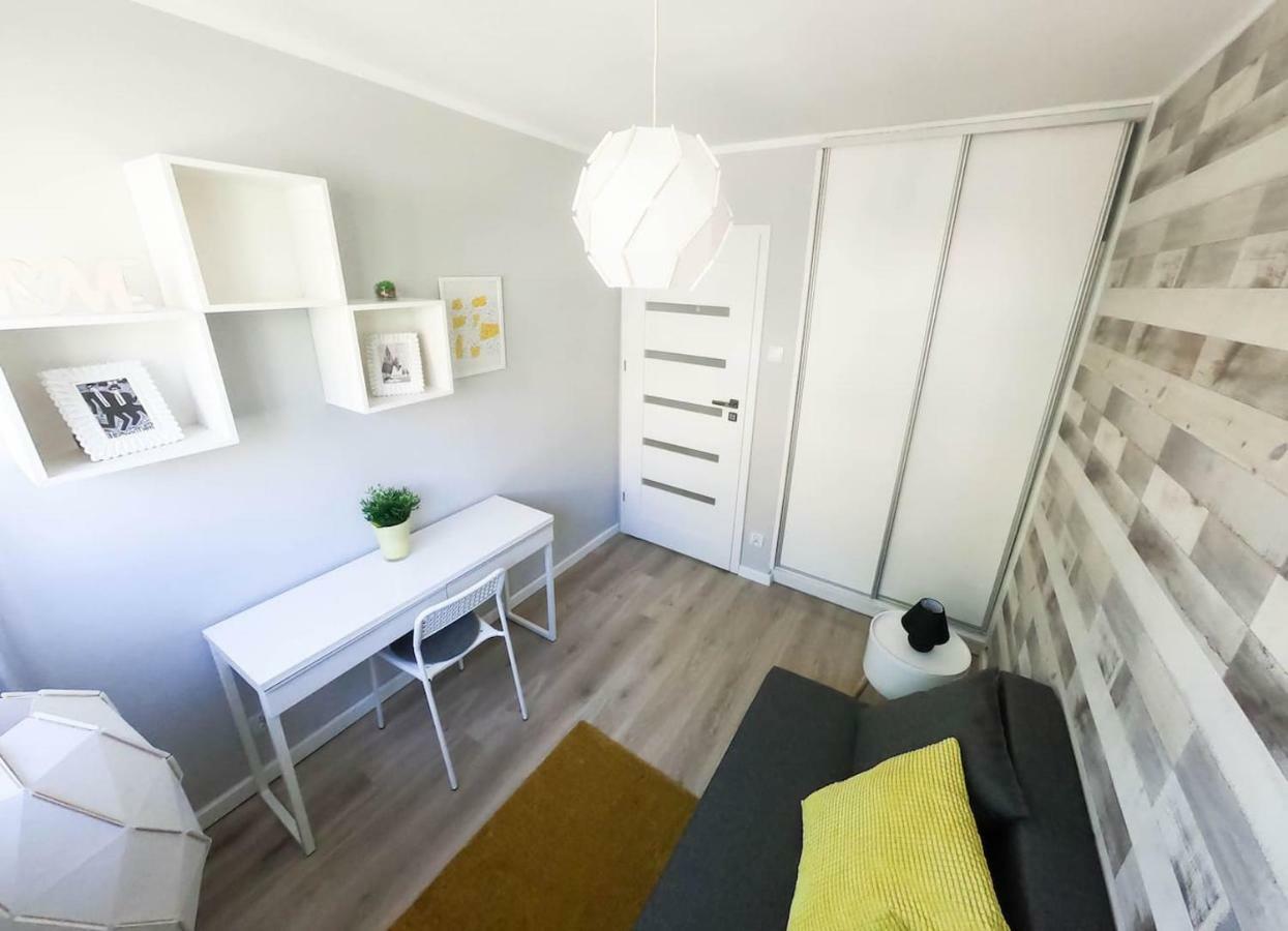 New Apartment - 300 M Town Hall - 3 Rooms - 7 People Breslávia Exterior foto